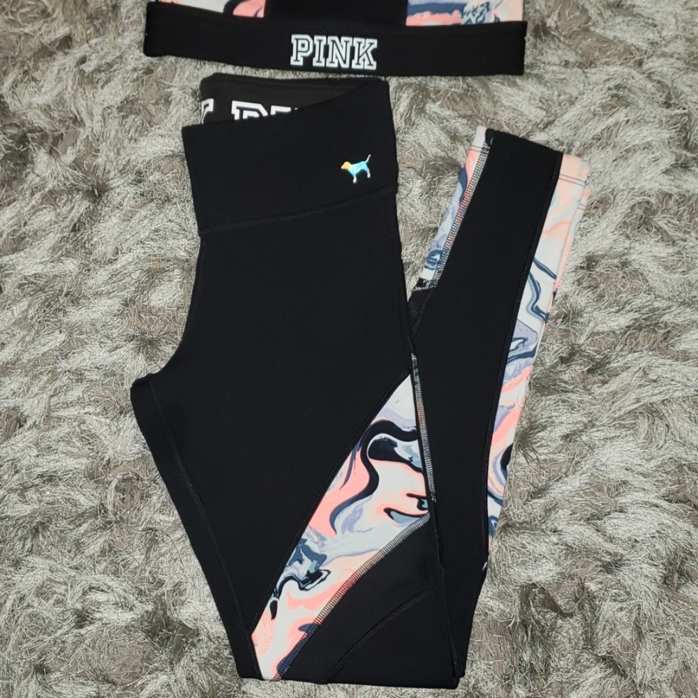 Reverseable Ultimate Legging & Matching Bra - image 1